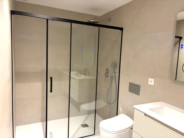 4 sypialnia Apartament na sprzedaż w Estepona z basenem garażem - 1 145 000 € (Ref: 10076706)
