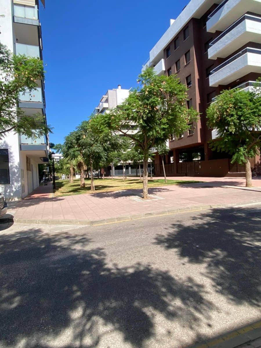 3 bedroom Penthouse for sale in Estepona with pool garage - € 639,000 (Ref: 10076707)