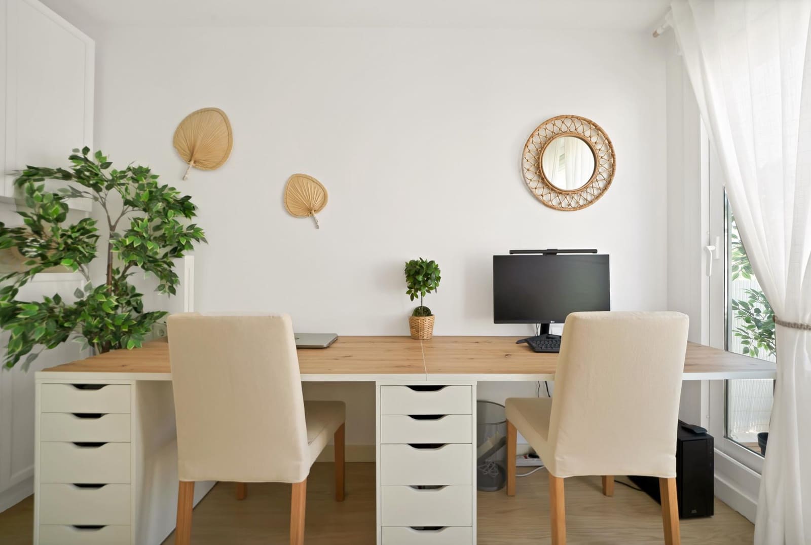 3 bedroom Penthouse for sale in Estepona with pool garage - € 639,000 (Ref: 10076707)