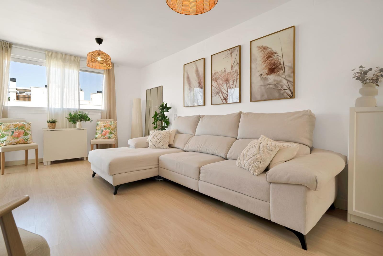 3 bedroom Penthouse for sale in Estepona with pool garage - € 639,000 (Ref: 10076707)