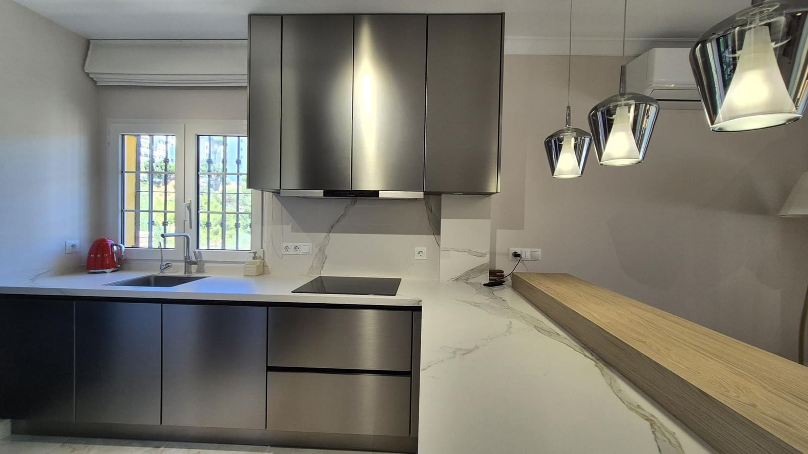 4 Zimmer Villa zu verkaufen in Riviera del Sol mit Pool Garage - 965.000 € (Ref: 10076709)