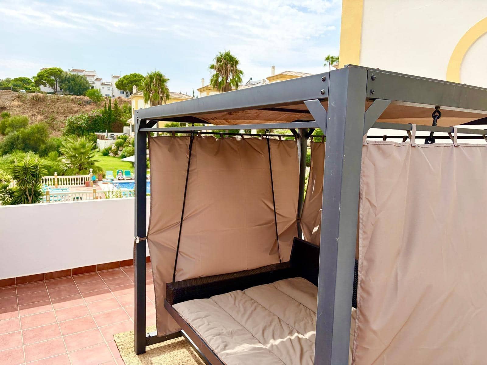 4 Zimmer Villa zu verkaufen in Riviera del Sol mit Pool Garage - 965.000 € (Ref: 10076709)