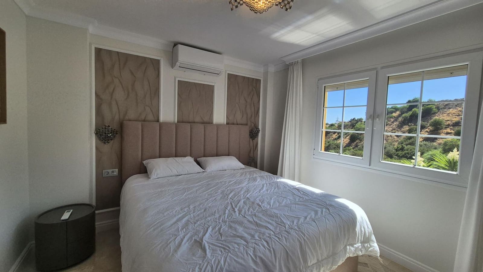 4 Zimmer Villa zu verkaufen in Riviera del Sol mit Pool Garage - 965.000 € (Ref: 10076709)