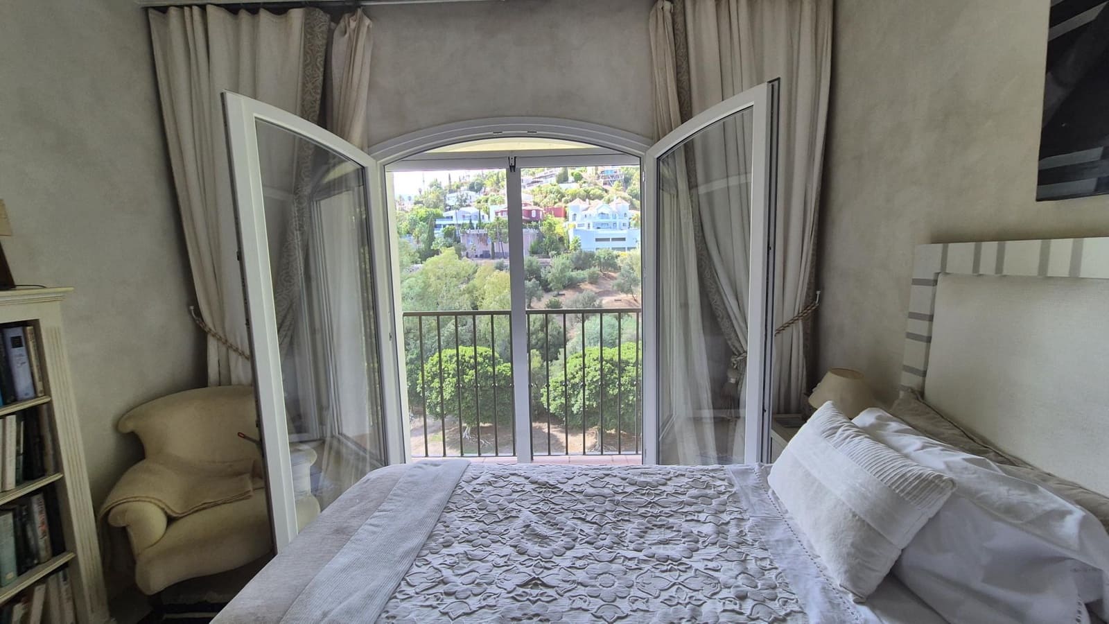 5 slaapkamer Huis te koop in La Quinta met garage - € 890.000 (Ref: 10076713)