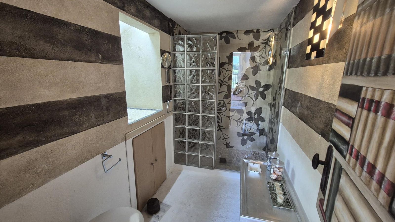 5 slaapkamer Huis te koop in La Quinta met garage - € 890.000 (Ref: 10076713)