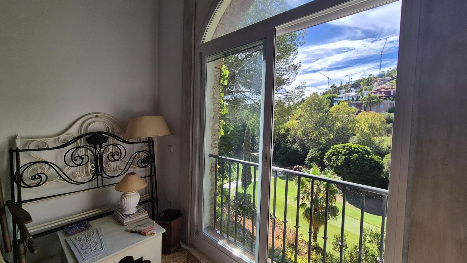 5 slaapkamer Huis te koop in La Quinta met garage - € 890.000 (Ref: 10076713)