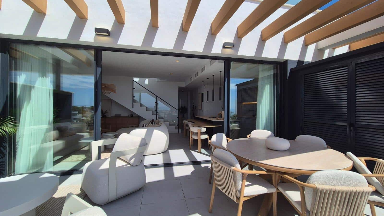 Apartamento de 2 habitaciones en Torremolinos en venta con piscina garaje - 890.000 € (Ref: 10094827)