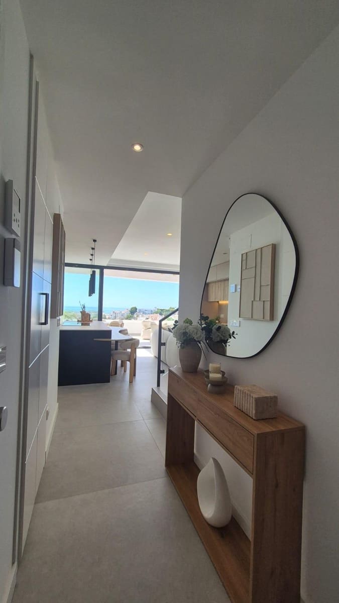 Apartamento de 2 habitaciones en Torremolinos en venta con piscina garaje - 890.000 € (Ref: 10094827)