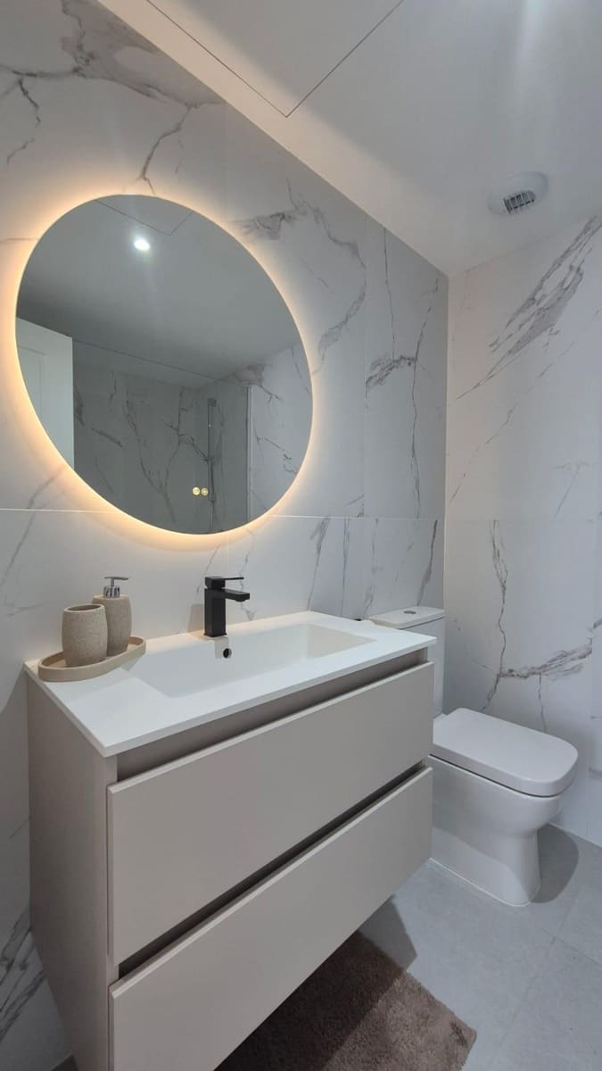 Apartamento de 2 habitaciones en Torremolinos en venta con piscina garaje - 890.000 € (Ref: 10094827)