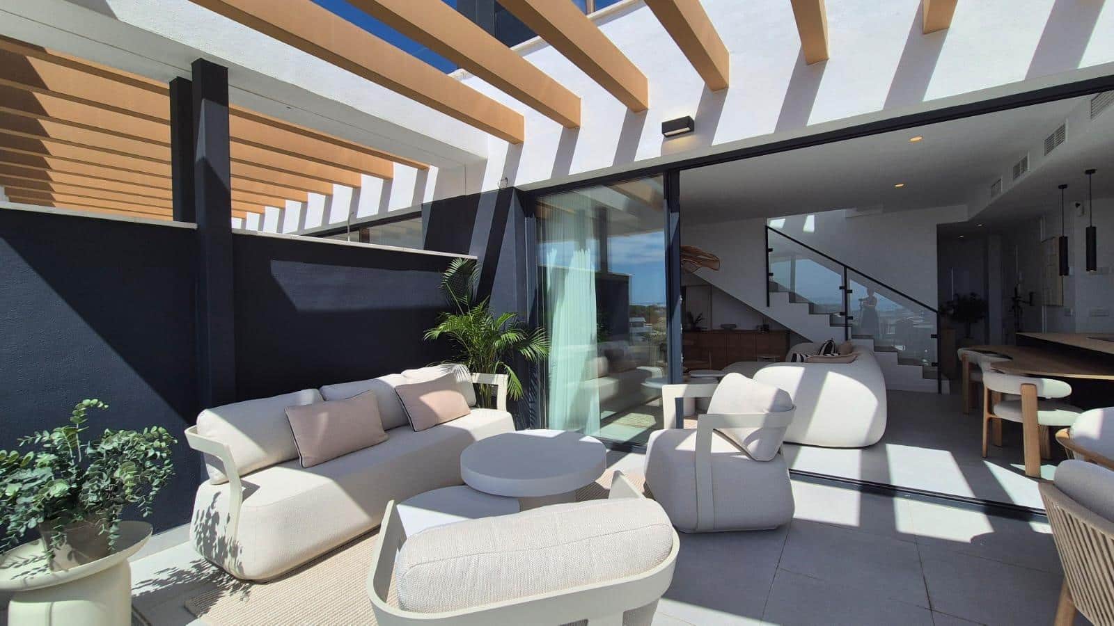 Apartamento de 2 habitaciones en Torremolinos en venta con piscina garaje - 890.000 € (Ref: 10094827)