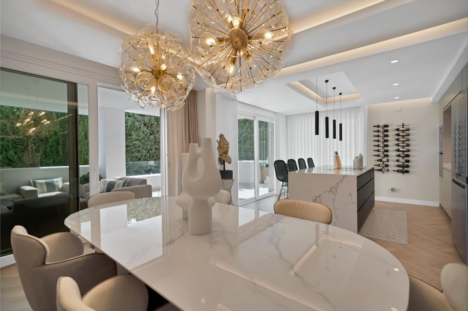 Apartamento de 3 habitaciones en Marbella en venta con piscina garaje - 1.150.000 € (Ref: 10142484)