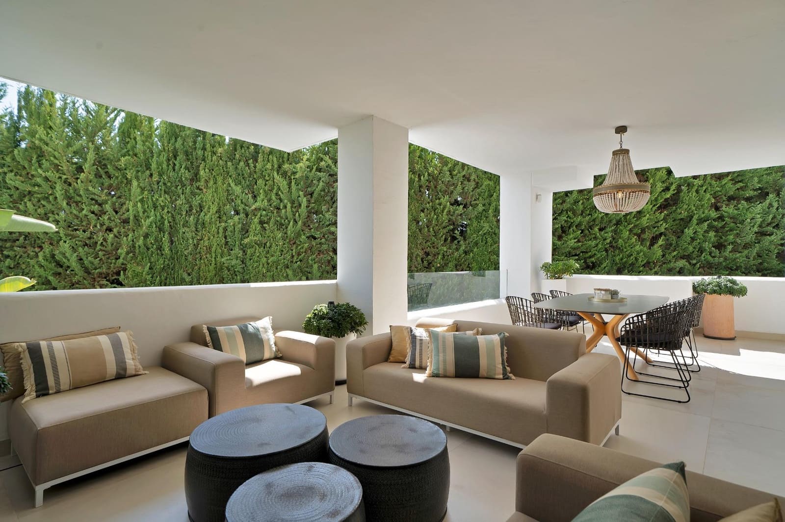 Apartamento de 3 habitaciones en Marbella en venta con piscina garaje - 1.150.000 € (Ref: 10142484)