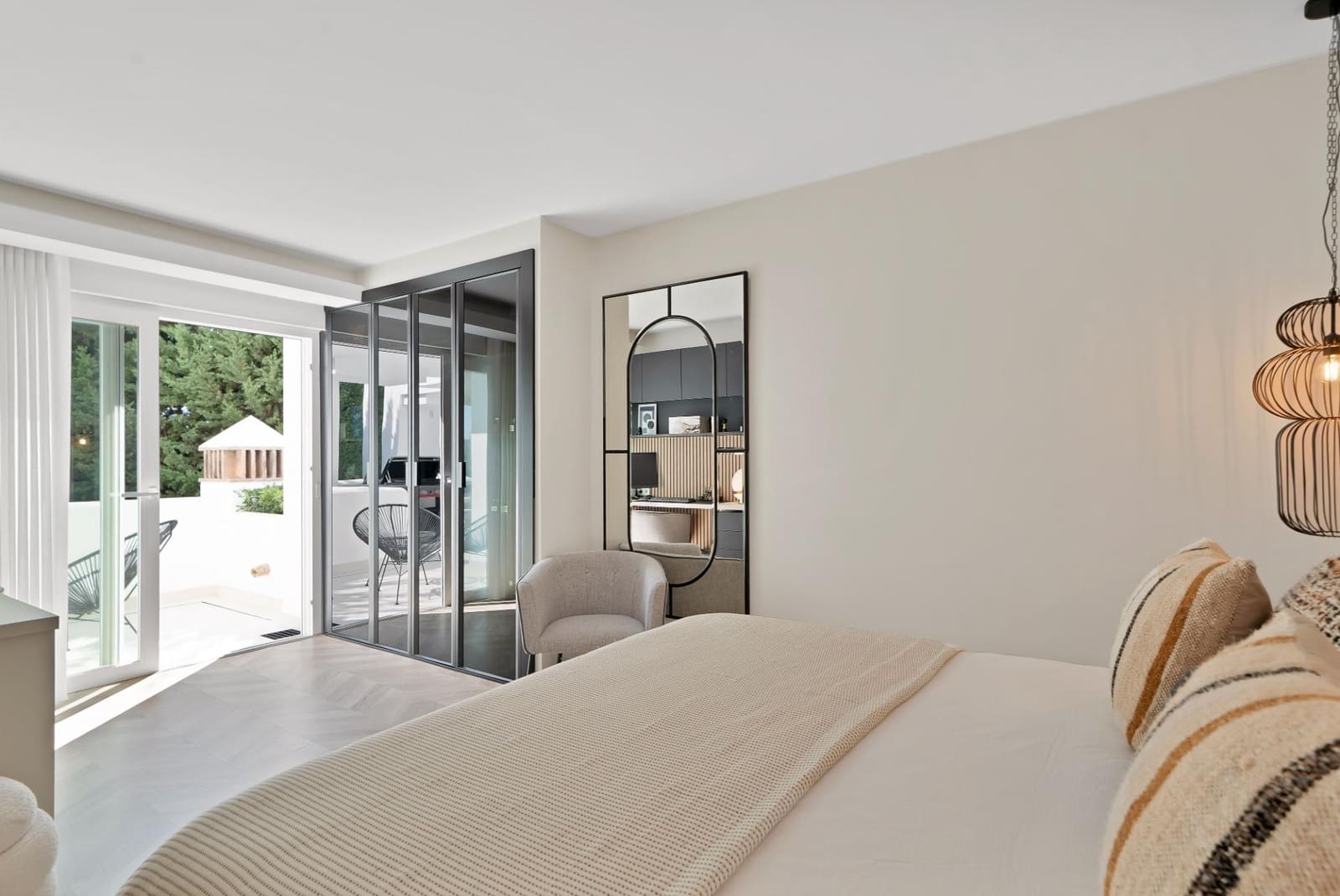 Apartamento de 3 habitaciones en Marbella en venta con piscina garaje - 1.150.000 € (Ref: 10142484)