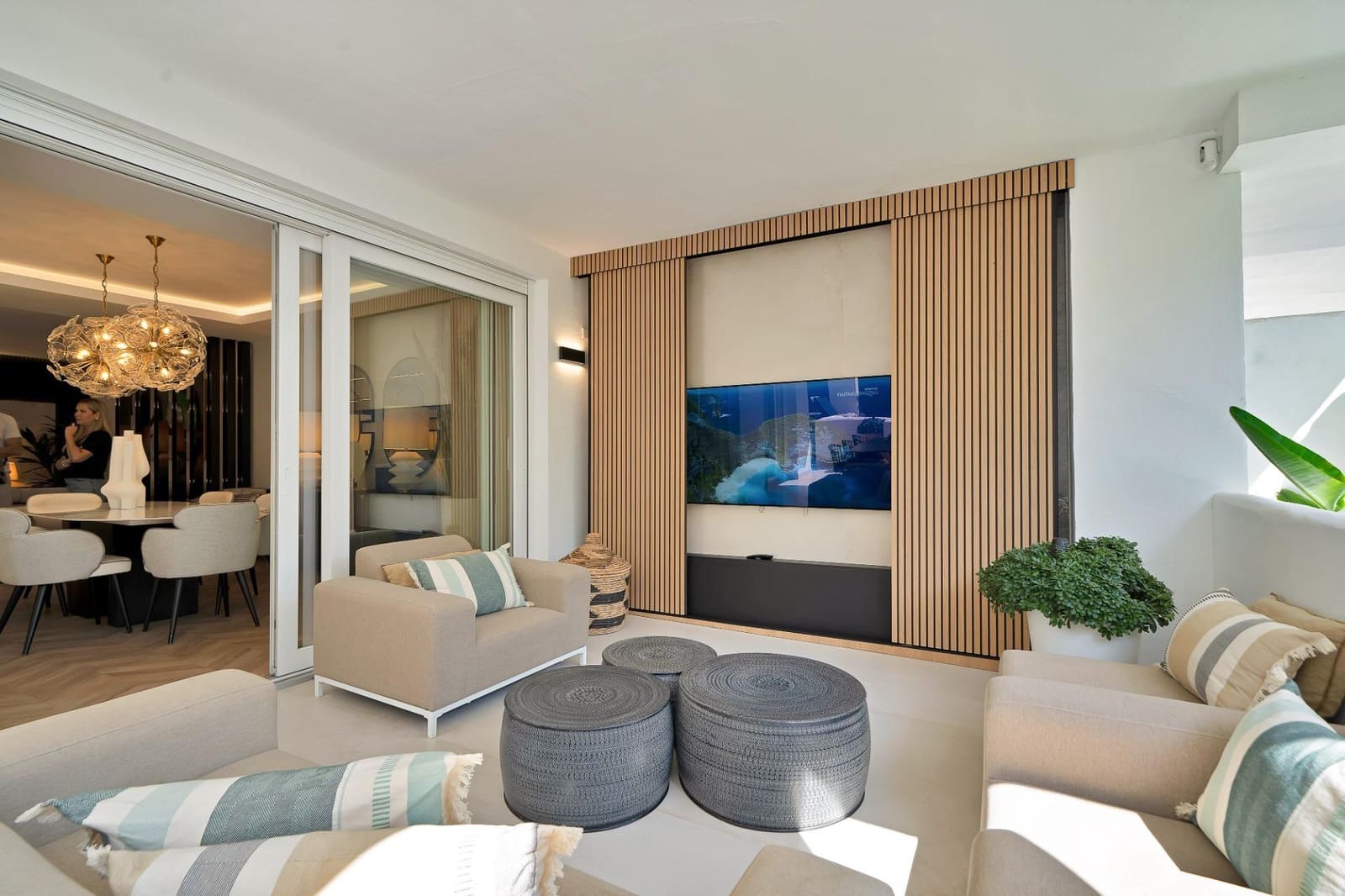 Apartamento de 3 habitaciones en Marbella en venta con piscina garaje - 1.150.000 € (Ref: 10142484)