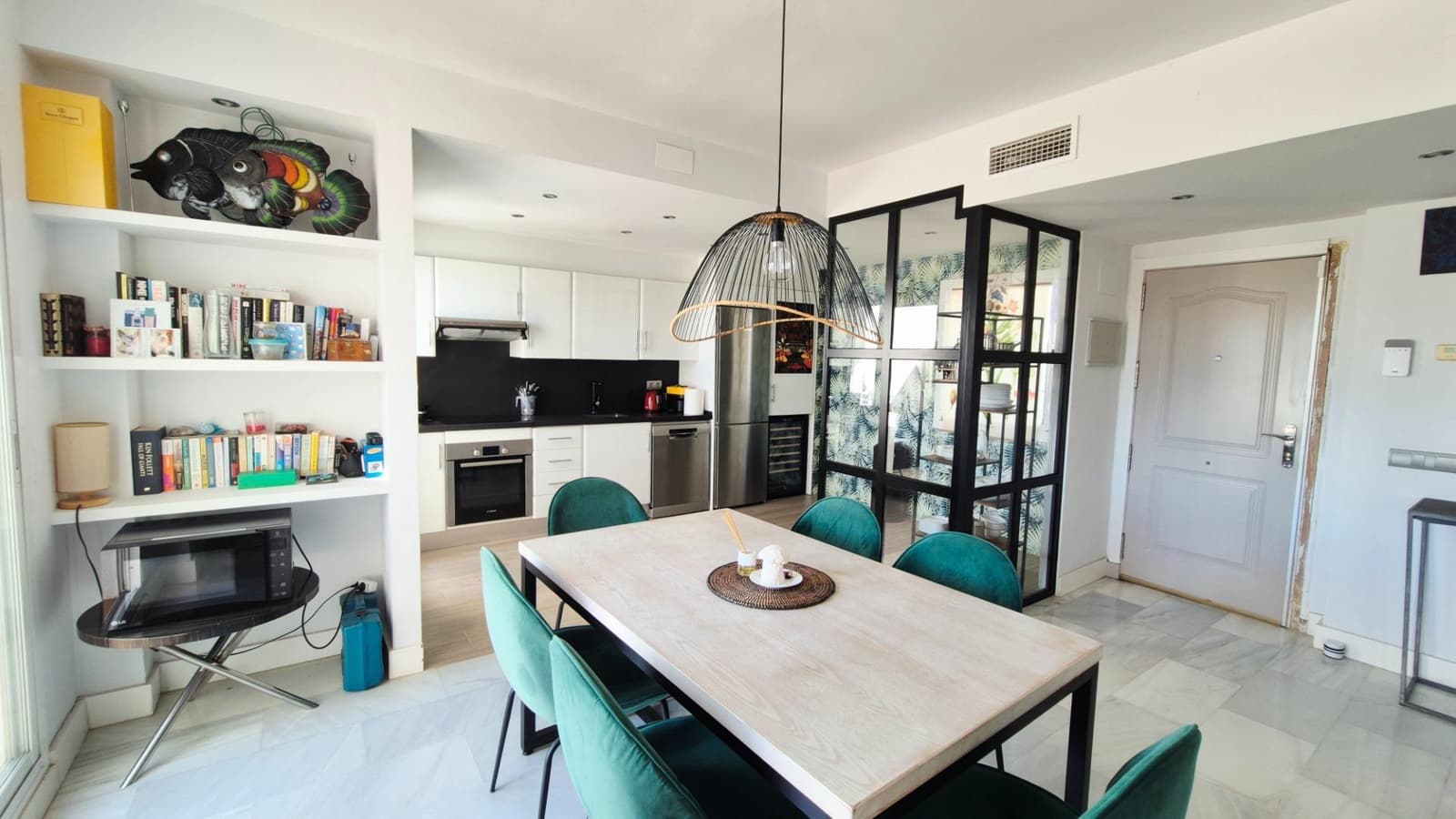 3 chambre Appartement à vendre à Nueva Andalucia avec piscine - 545 000 € (Ref: 10157770)