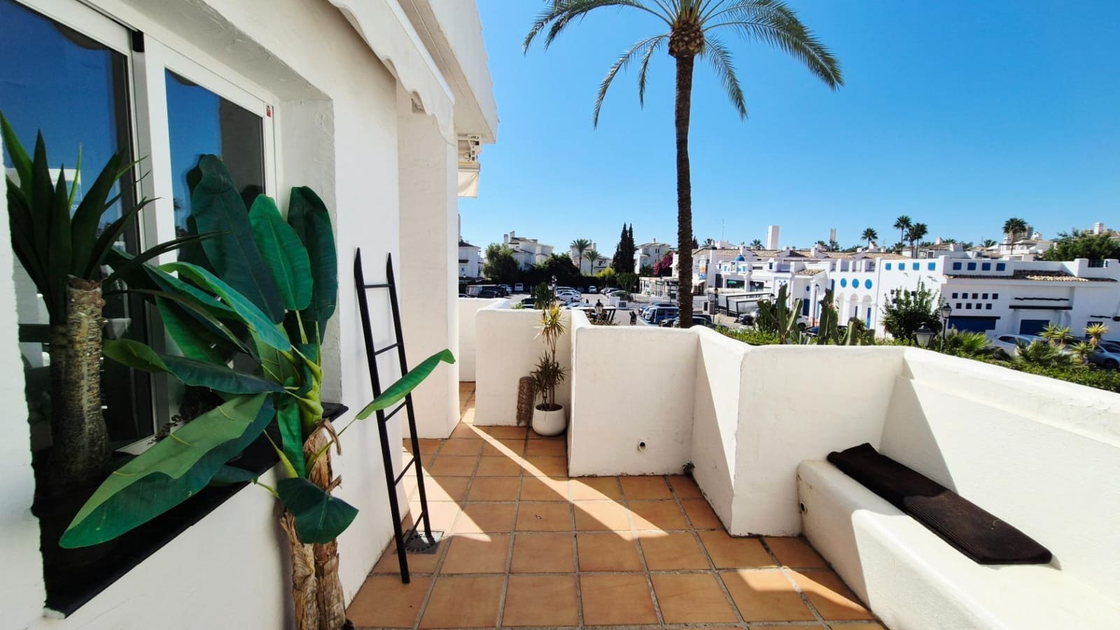 3 chambre Appartement à vendre à Nueva Andalucia avec piscine - 545 000 € (Ref: 10157770)