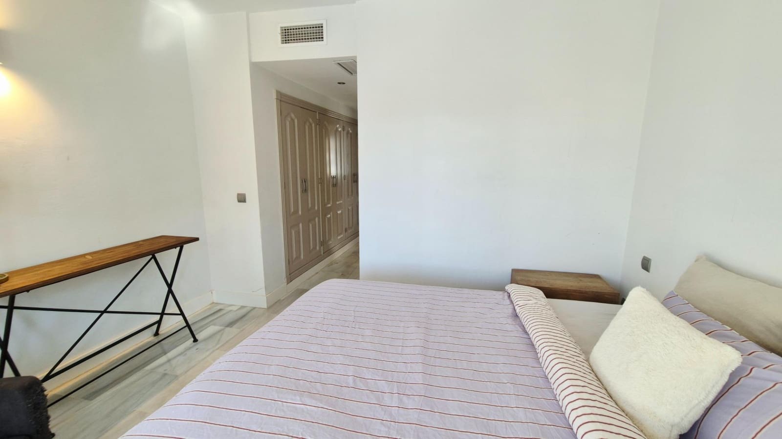 3 chambre Appartement à vendre à Nueva Andalucia avec piscine - 545 000 € (Ref: 10157770)