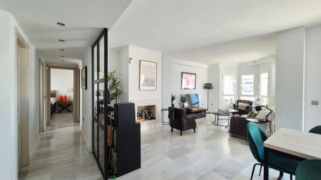 3 chambre Appartement à vendre à Los Naranjos, Marbella avec piscine - 545 000 € (Ref: 10157770)