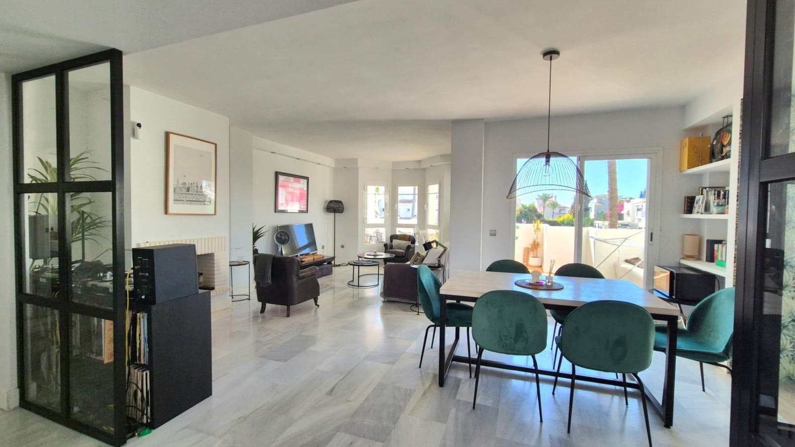 3 chambre Appartement à vendre à Nueva Andalucia avec piscine - 545 000 € (Ref: 10157770)