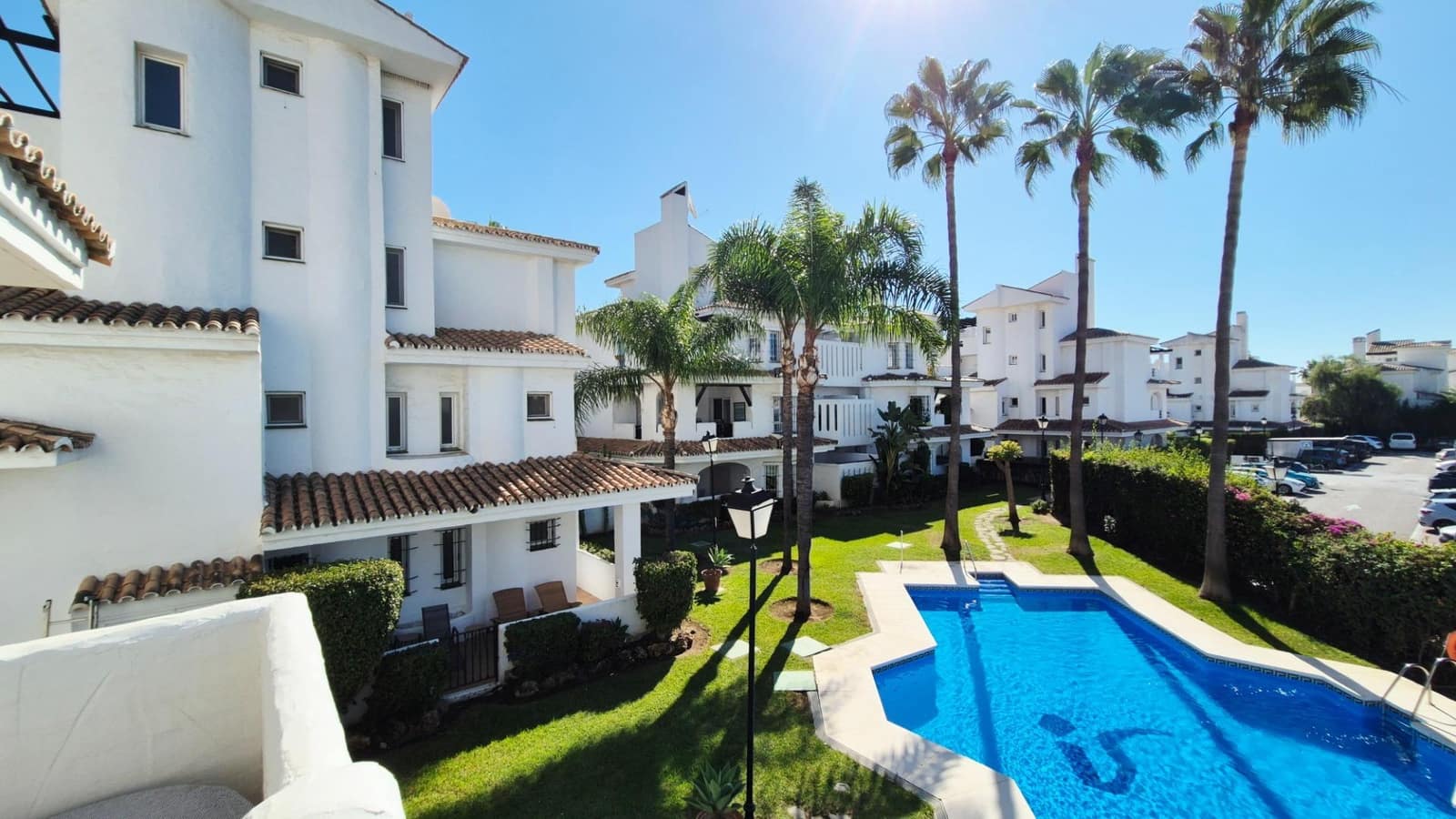 3 chambre Appartement à vendre à Nueva Andalucia avec piscine - 545 000 € (Ref: 10157770)