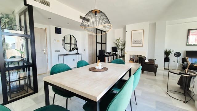 6 sypialnia Apartament na sprzedaż w Los Naranjos, Marbella z basenem - 545 000 € (Ref: 10157770)