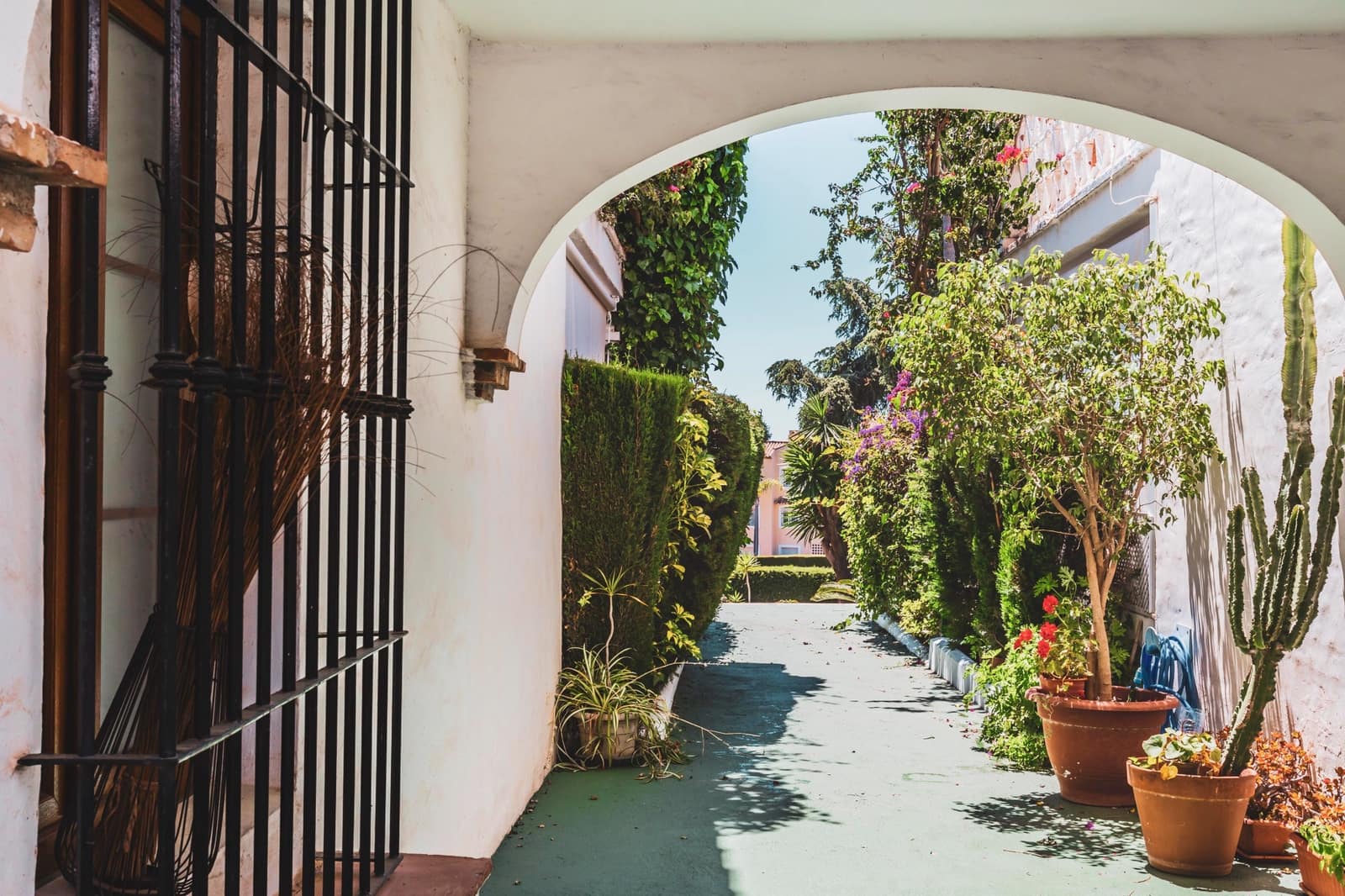 3 soveværelse Semi-Rækkehus til salg i Marbella med swimmingpool - € 699.000 (Ref: 9027364)