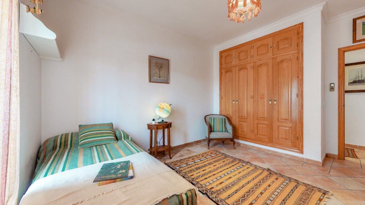 6 soveværelse Villa til salg i San Martin del Tesorillo med swimmingpool garage - € 1.900.000 (Ref: 9027368)