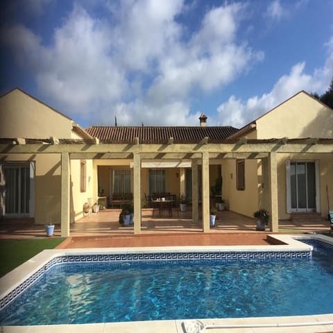 6 chambre Villa/Maison à vendre à San Martin del Tesorillo avec piscine garage - 1 900 000 € (Ref: 9027368)