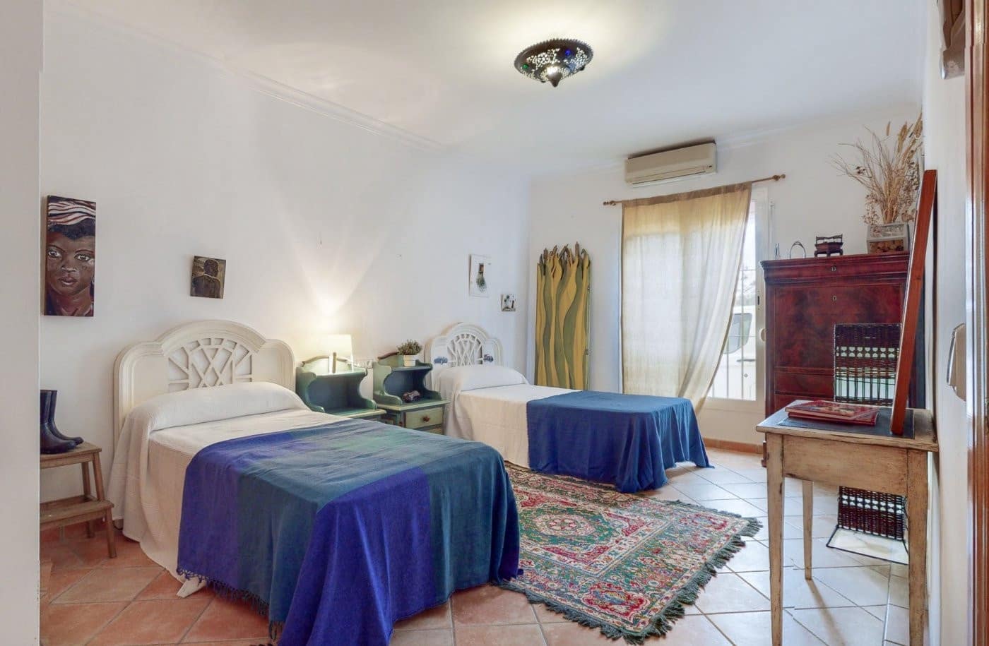 6 soveværelse Villa til salg i San Martin del Tesorillo med swimmingpool garage - € 1.900.000 (Ref: 9027368)