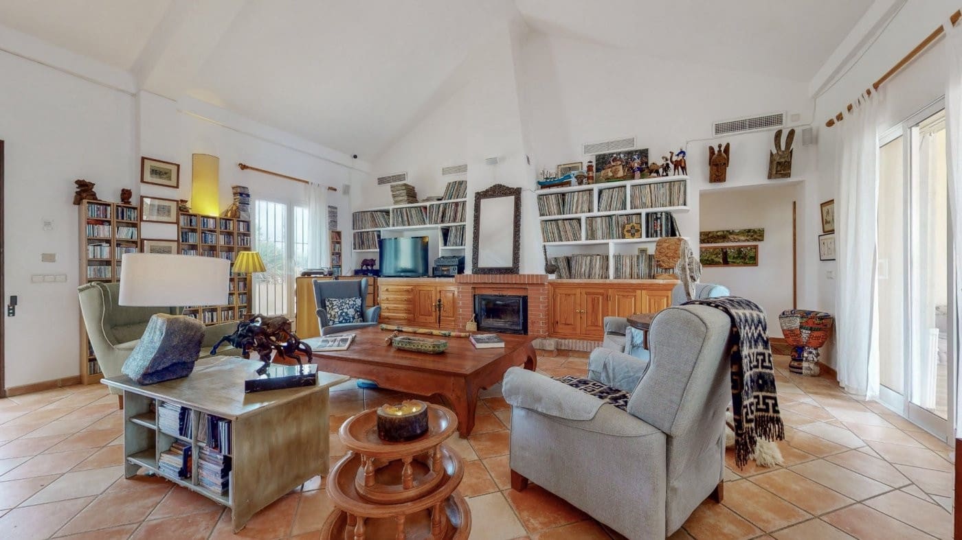 6 quarto Moradia para venda em San Martin del Tesorillo com piscina garagem - 1 900 000 € (Ref: 9027368)
