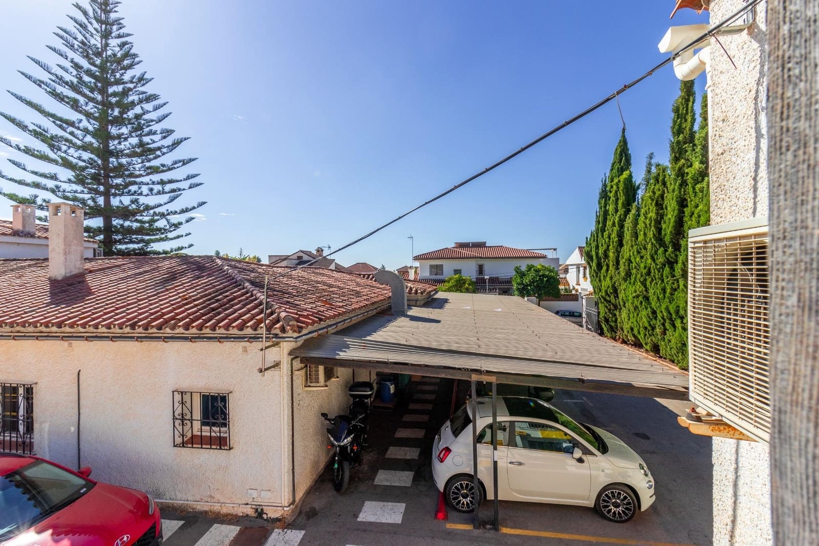 Villa for sale in Marbella with garage - € 1,300,000 (Ref: 9027371)