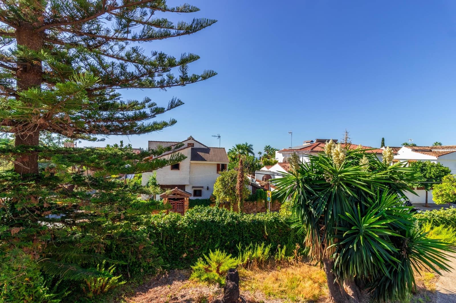 Villa for sale in Marbella with garage - € 1,300,000 (Ref: 9027371)