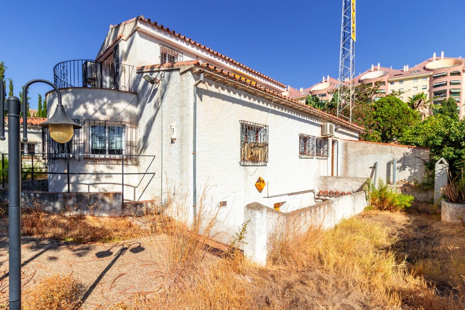 Villa for sale in Marbella with garage - € 1,300,000 (Ref: 9027371)