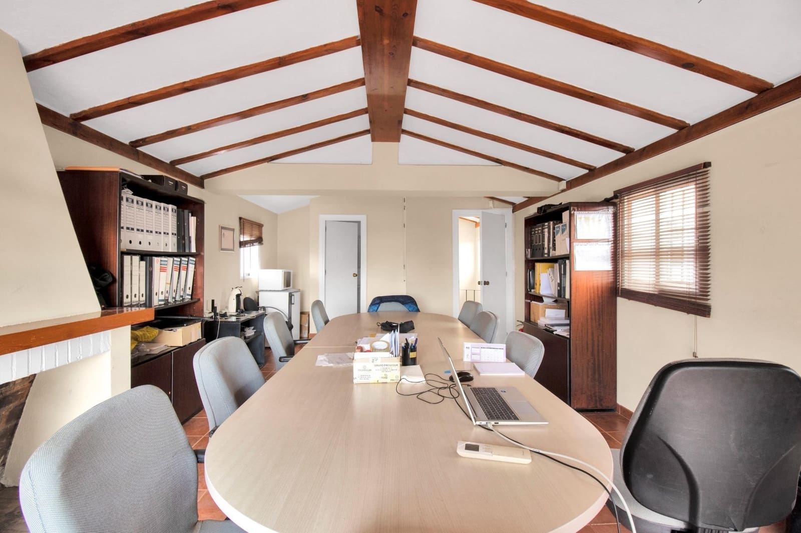 Villa for sale in Marbella with garage - € 1,300,000 (Ref: 9027371)