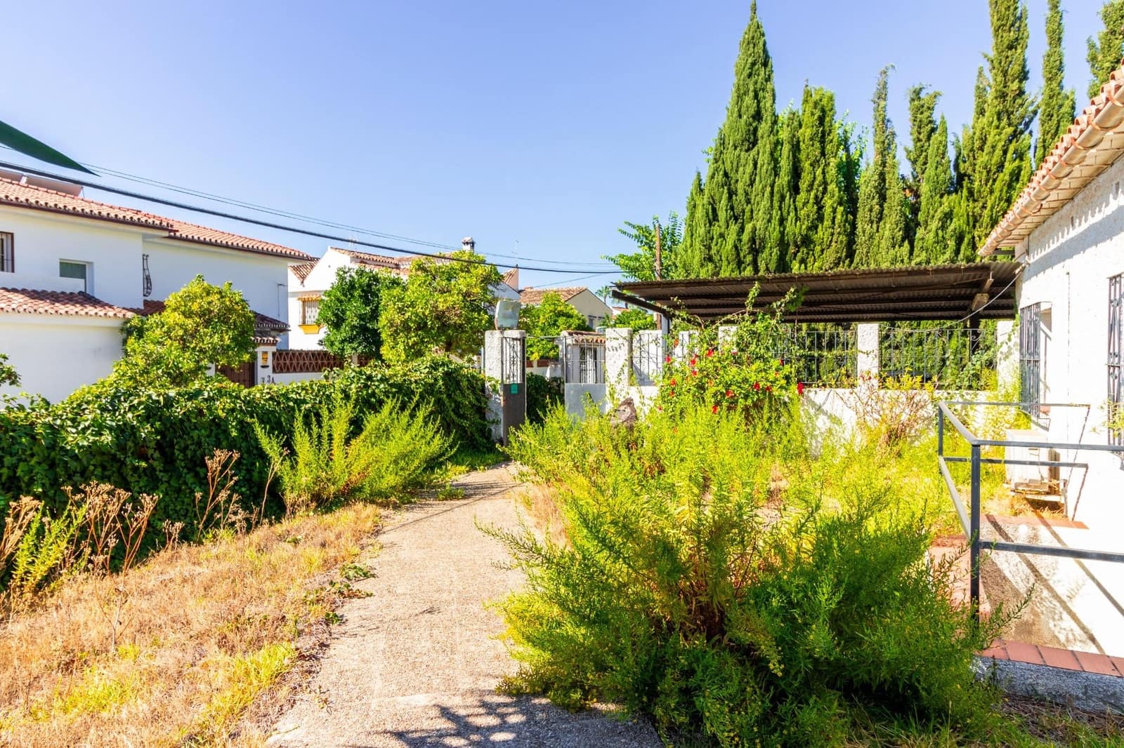 Villa for sale in Marbella with garage - € 1,300,000 (Ref: 9027371)