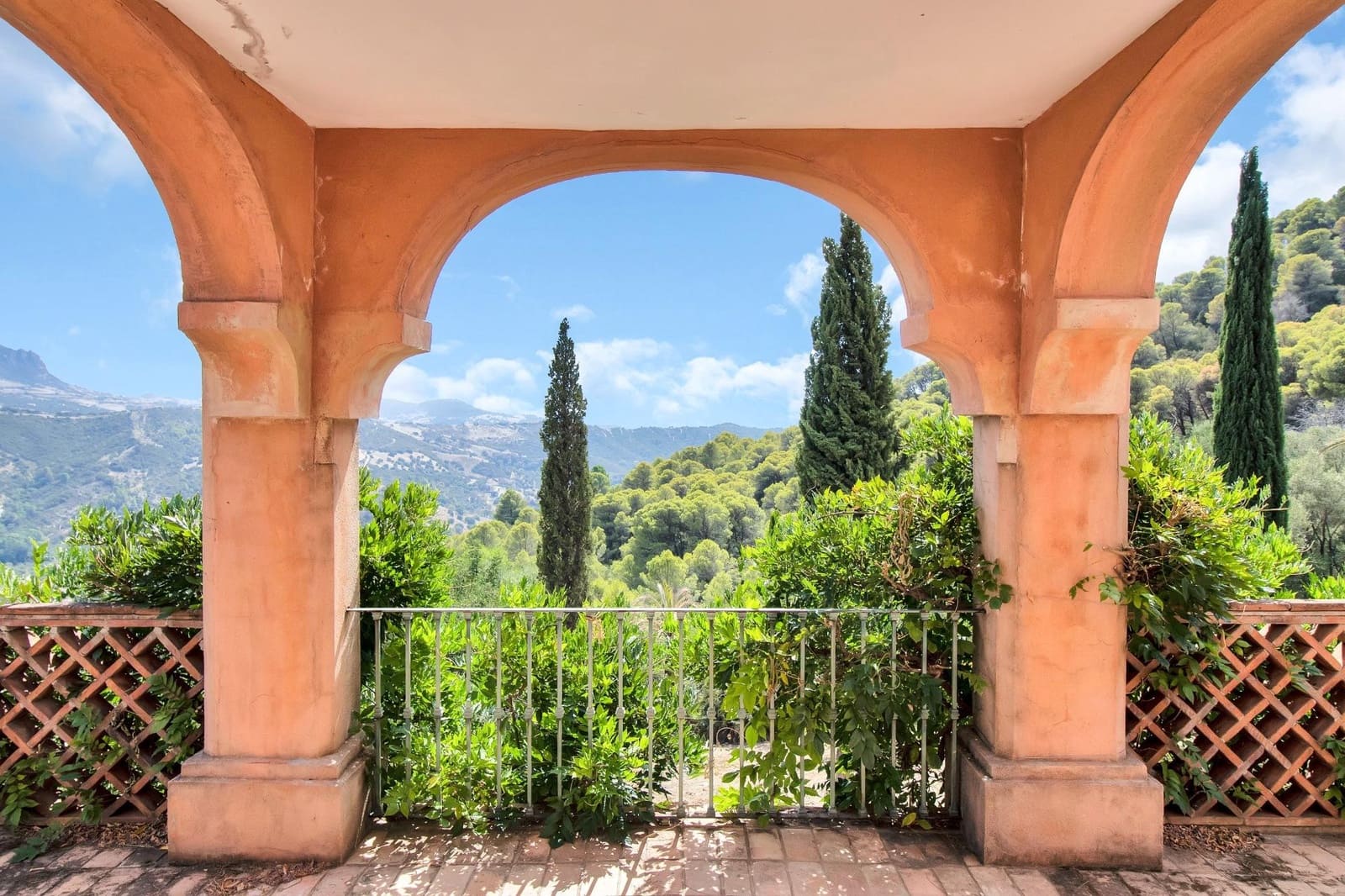 5 sypialnia Finka/Dom wiejski na sprzedaż w Gaucin z basenem - 2 500 000 € (Ref: 9027373)