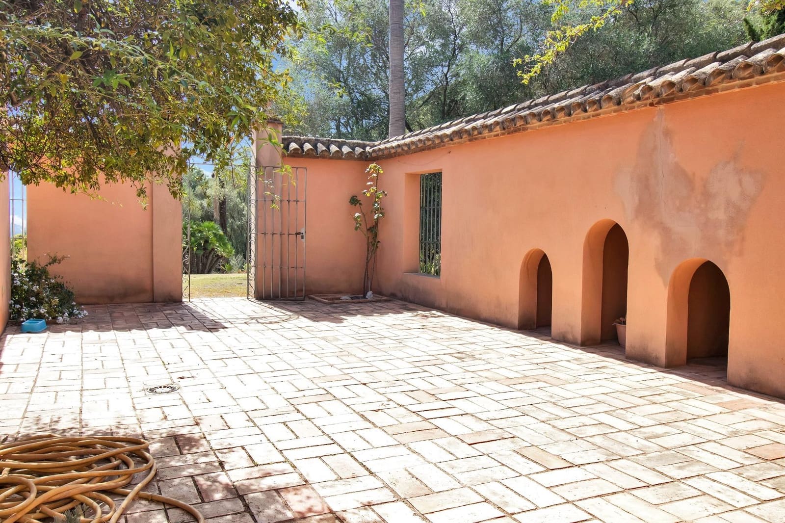 5 sypialnia Finka/Dom wiejski na sprzedaż w Gaucin z basenem - 2 500 000 € (Ref: 9027373)