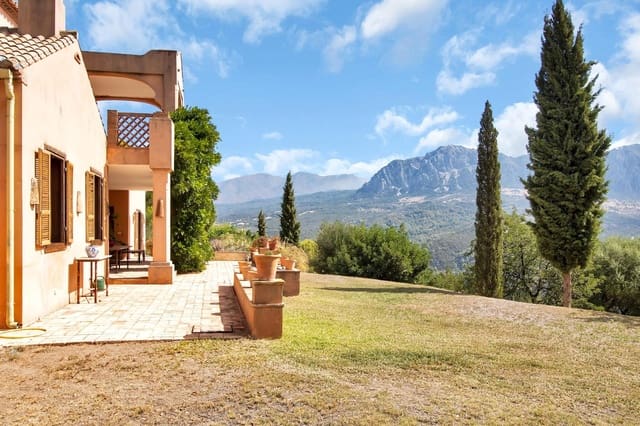 5 slaapkamer Finca/Landhuis te koop in Gaucín met zwembad - € 2.500.000 (Ref: 9027373)