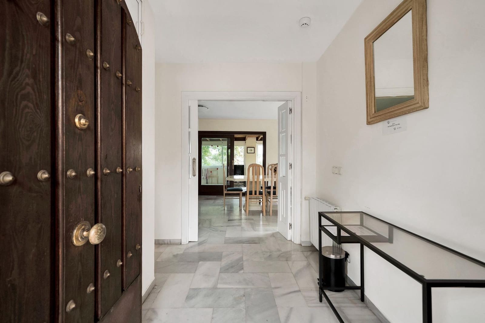 5 bedroom Villa for sale in Marbella with pool garage - € 1,195,000 (Ref: 9027375)