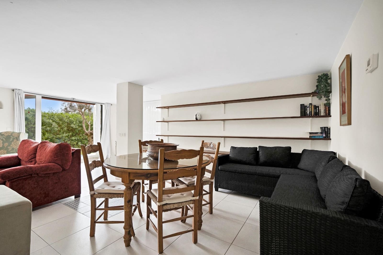 5 bedroom Villa for sale in Marbella with pool garage - € 1,195,000 (Ref: 9027375)