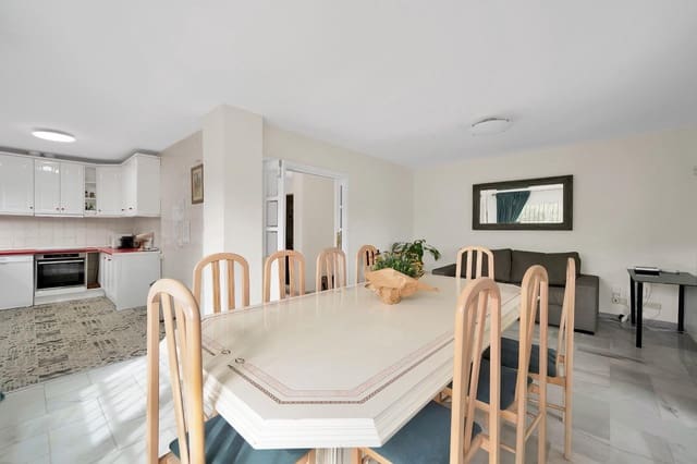 5 soverom Villa til salgs i Marbella med svømmebasseng garasje - € 1 195 000 (Ref: 9027375)