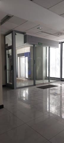 Kaupallinen vuokrattavana paikassa Marbella - 5 500 € (Ref: 9035765)