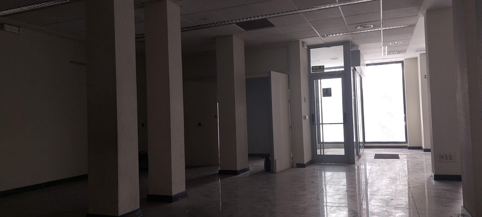 Erhverv til leje i Marbella - € 5.500 (Ref: 9035765)