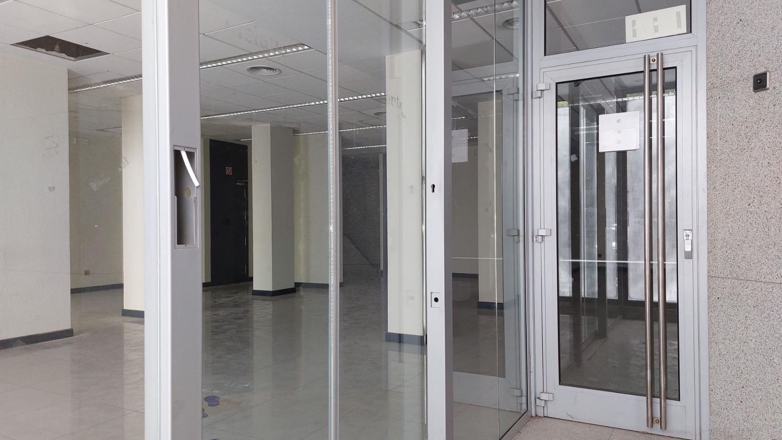Erhverv til leje i Marbella - € 5.500 (Ref: 9035765)