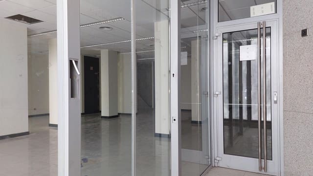 Erhverv til leje i Marbella - € 5.500 (Ref: 9035765)