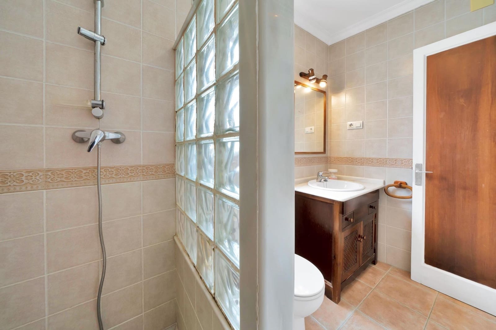 9 soveværelse Byhus til salg i Tarifa med garage - € 1.880.000 (Ref: 9041259)