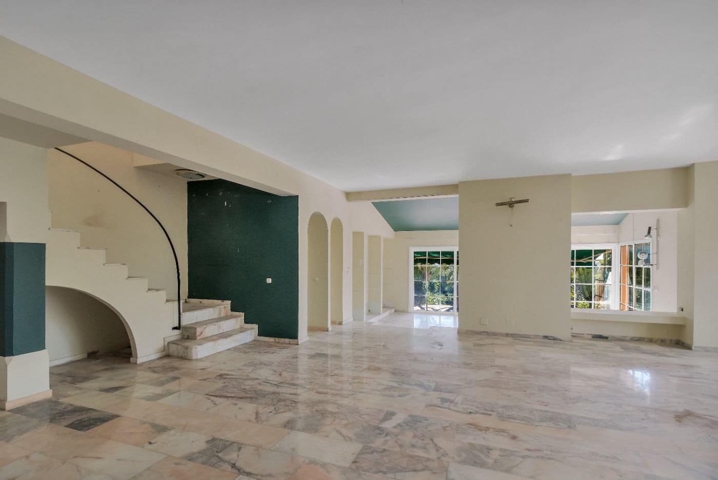 7 chambre Villa/Maison à vendre à Estepona avec piscine garage - 2 650 000 € (Ref: 9046235)