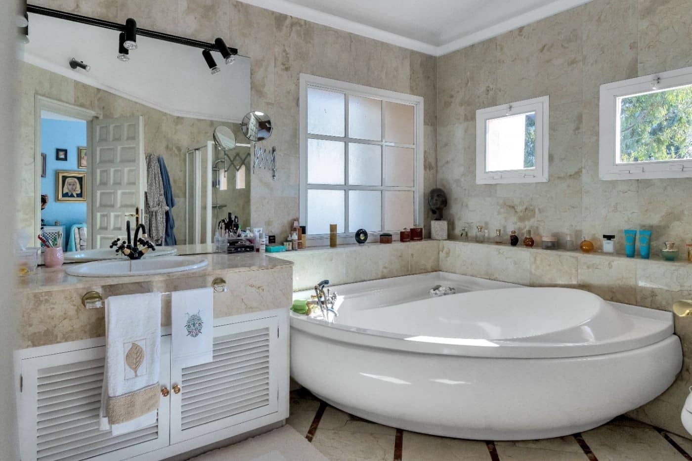 7 chambre Villa/Maison à vendre à Estepona avec piscine garage - 2 650 000 € (Ref: 9046235)