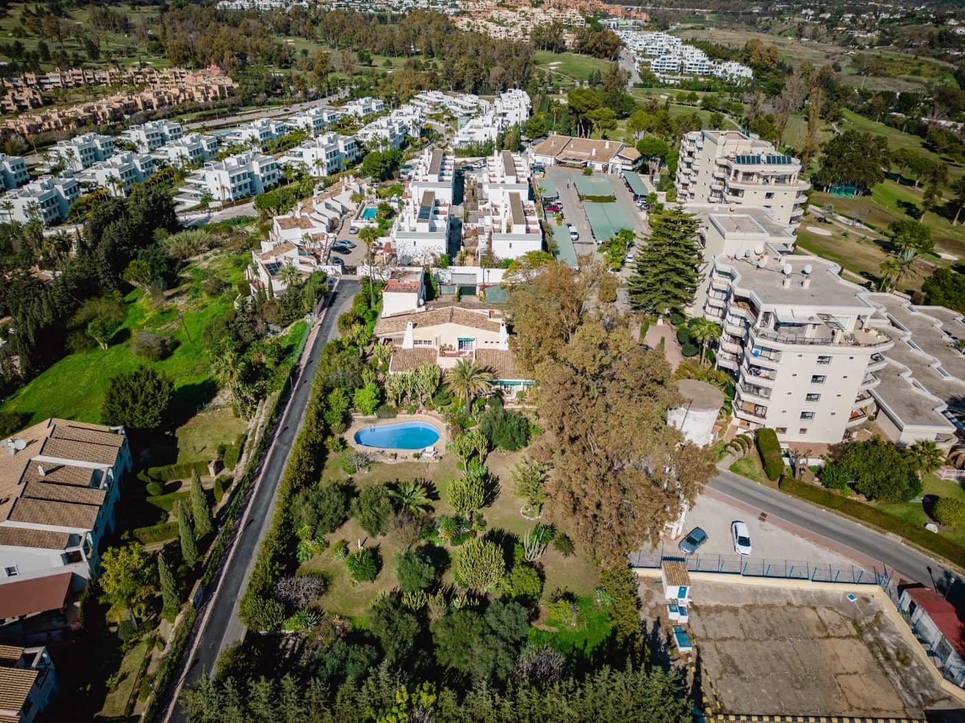 7 chambre Villa/Maison à vendre à Estepona avec piscine garage - 2 650 000 € (Ref: 9046235)