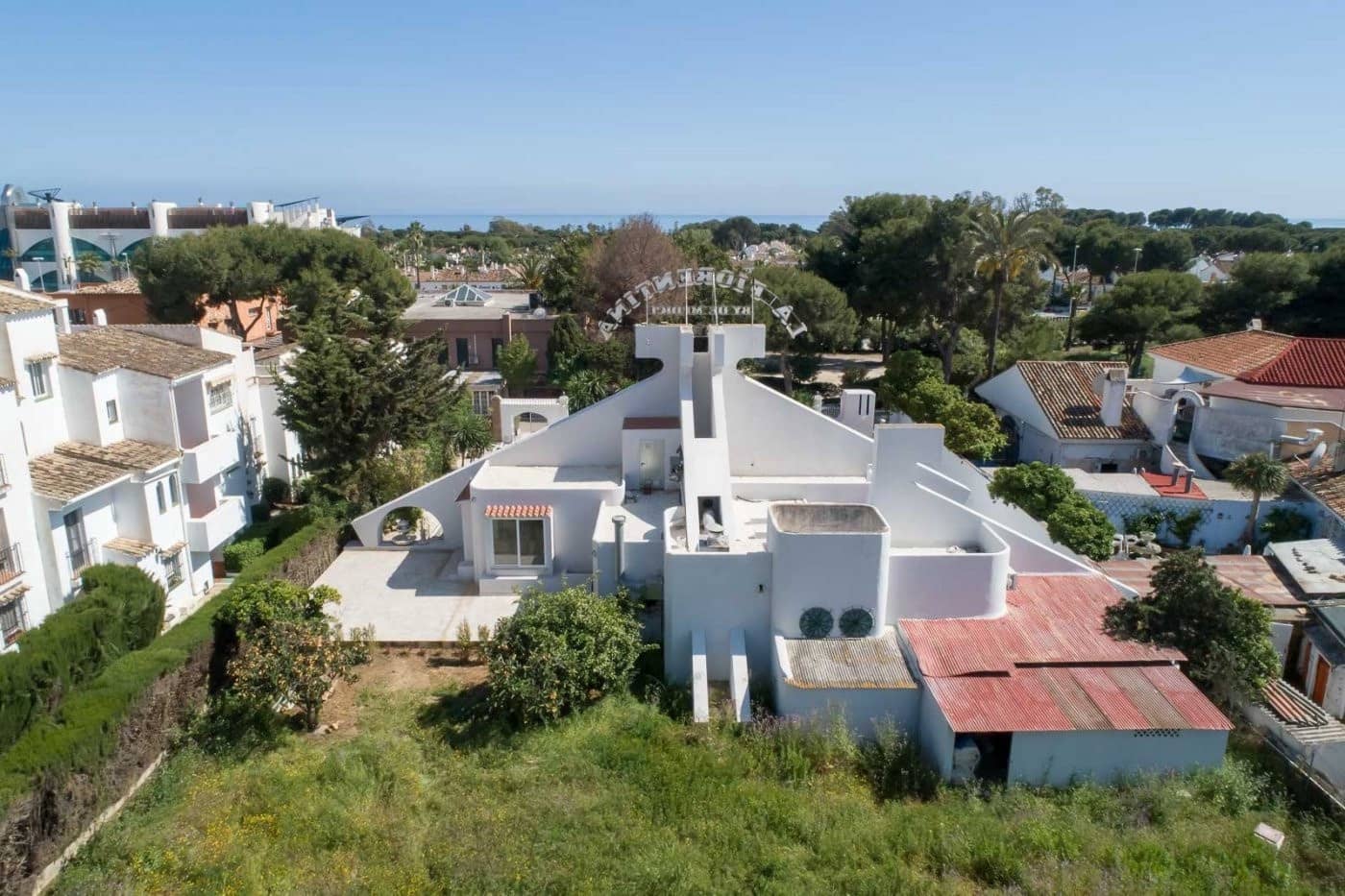 Virksomhed til salg i El Paraiso - € 1.195.000 (Ref: 9046237)